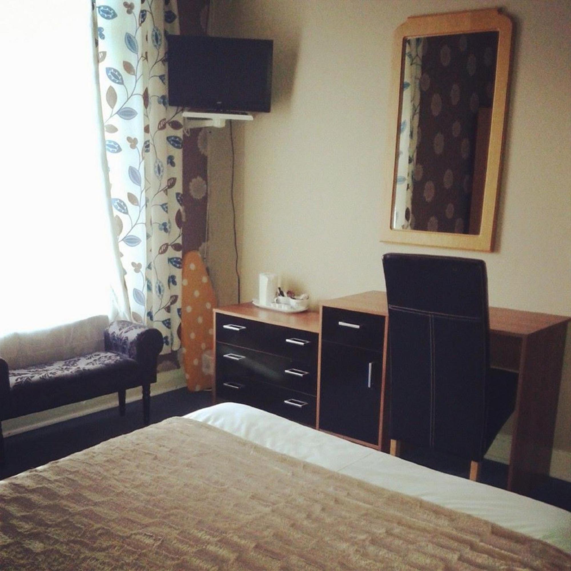 Amber Guesthouse Дерби Номер фото